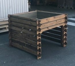 tables, bancs, cabanes et jardinières réalisés par l'ESAT de Mulatet